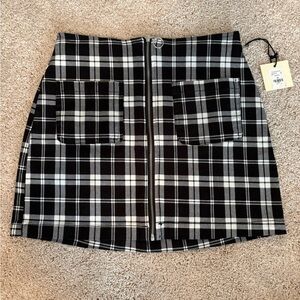 Francesca's Collections Zip Up Checker Skirt